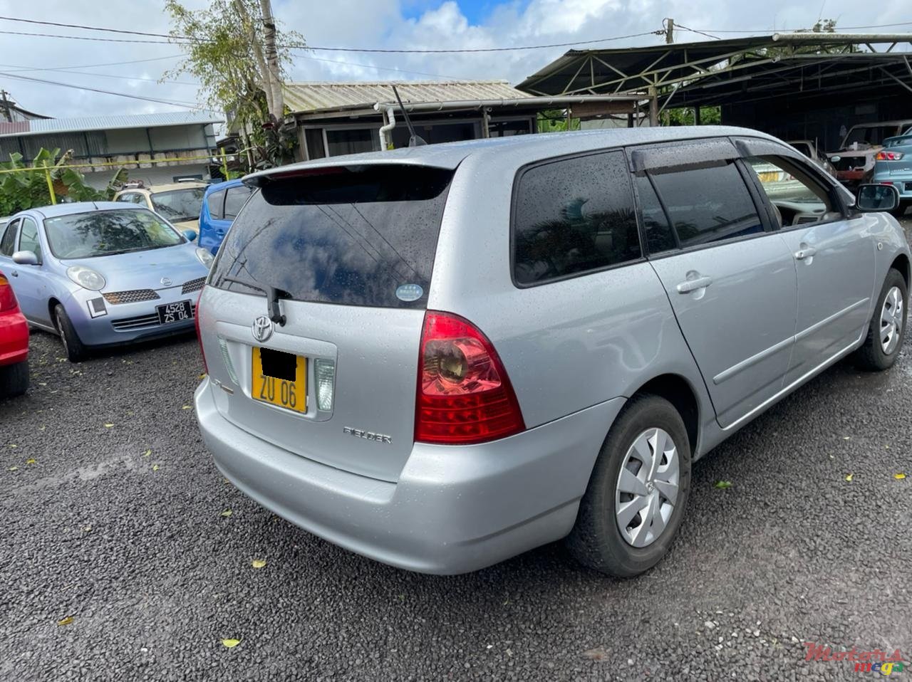 2006' Toyota Fielder photo #5