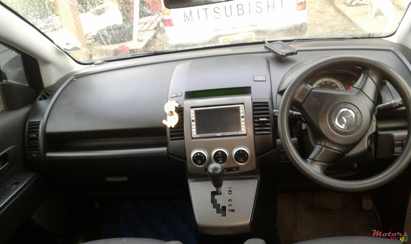 2007' Mazda 5 photo #3