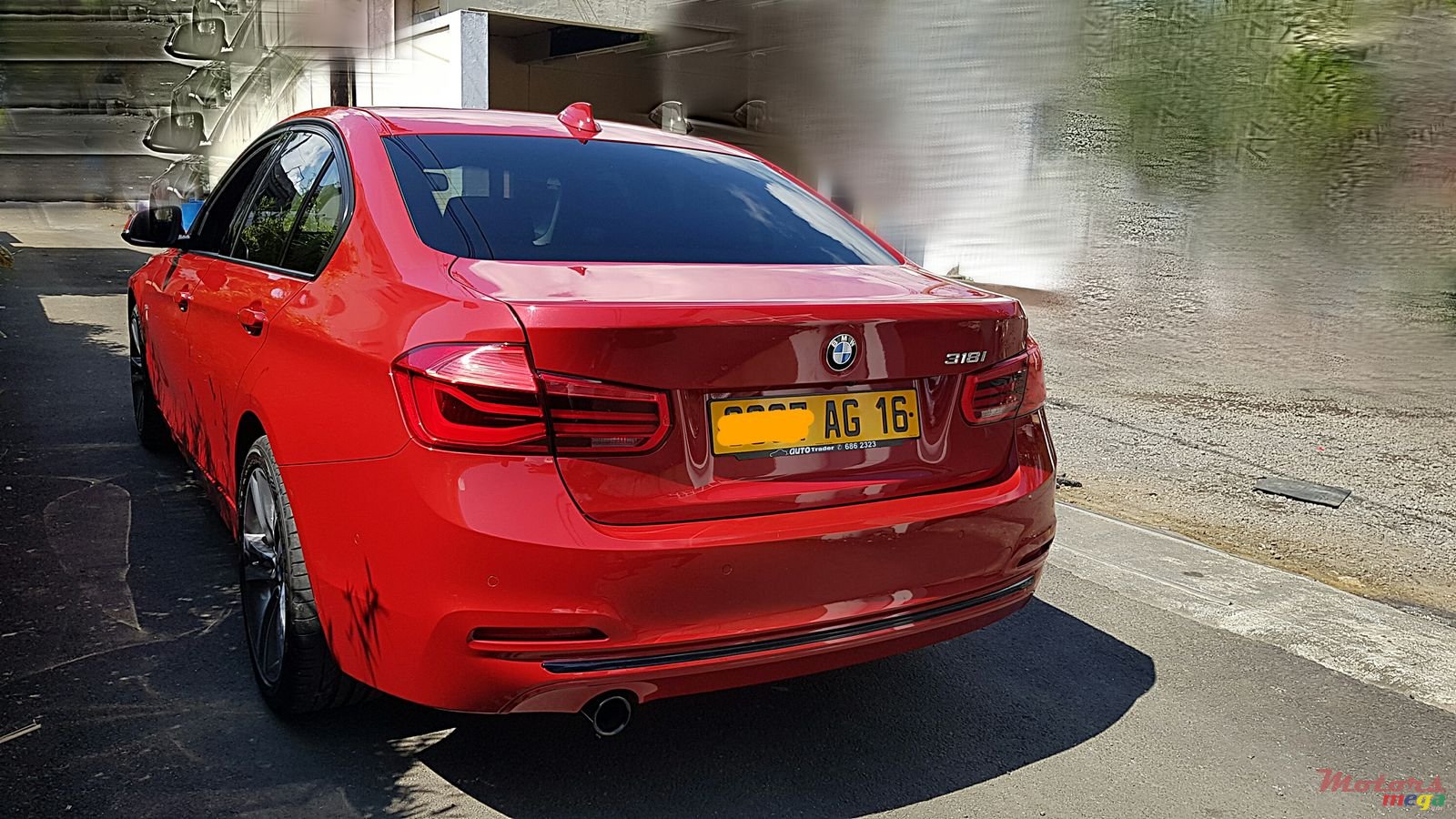 2016' BMW 318 photo #2