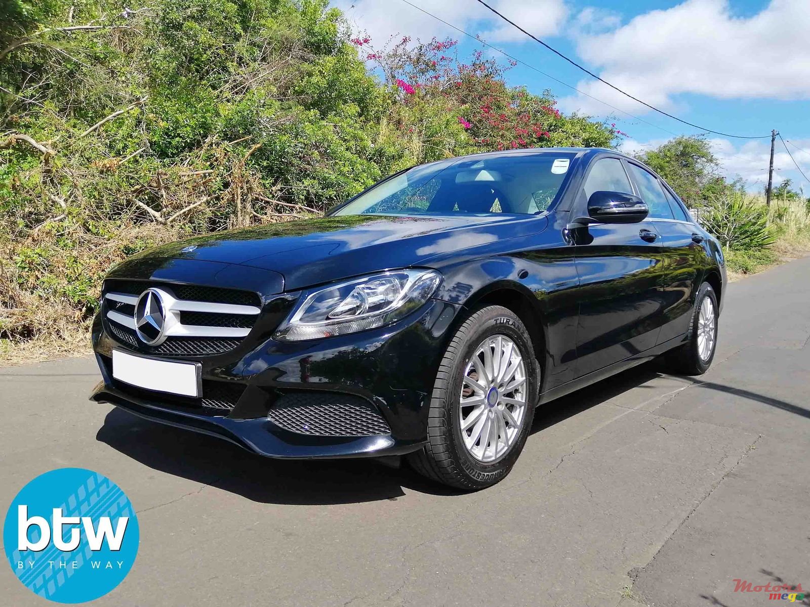 2016' Mercedes-Benz C-Class photo #2