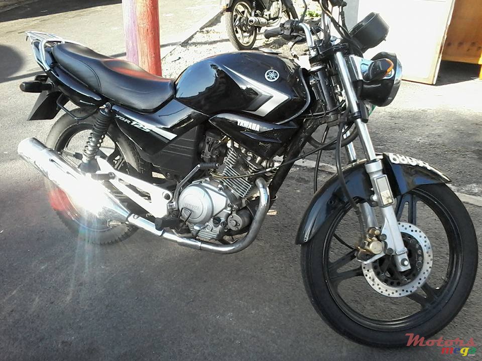 2009' Yamaha YBR125 photo #1