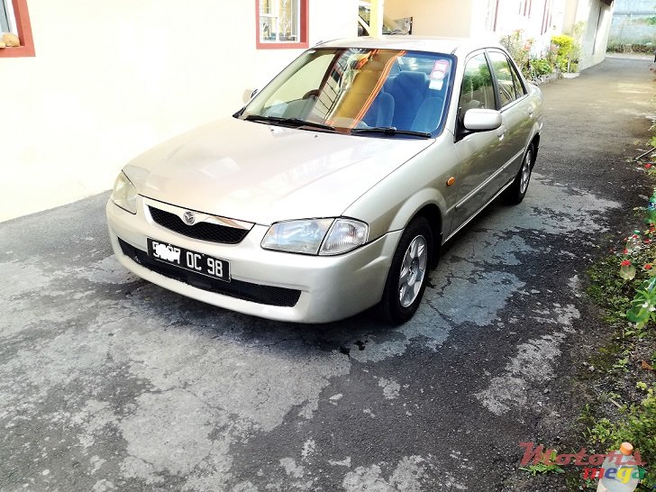 1998' Mazda 323 Familia 1.3L GLX Edition photo #1