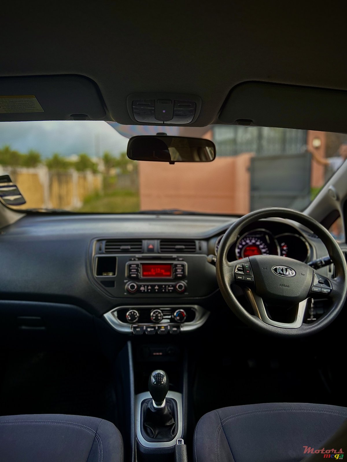 2012' Kia Rio photo #3