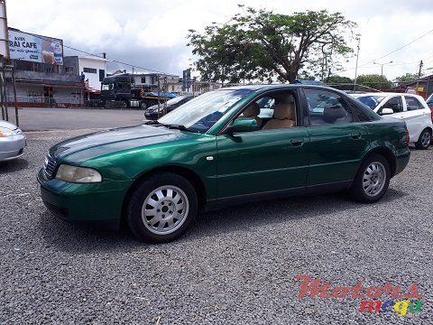 2001' Audi A4 photo #2