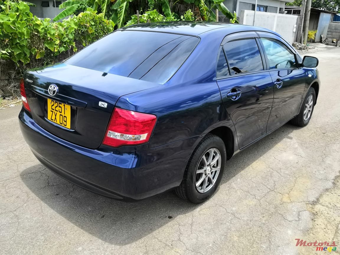 2009' Toyota Axio Private car photo #1