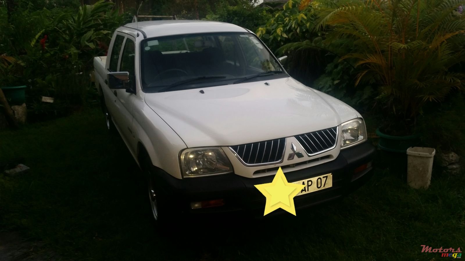 2007' Mitsubishi L 200 2x4 photo #2