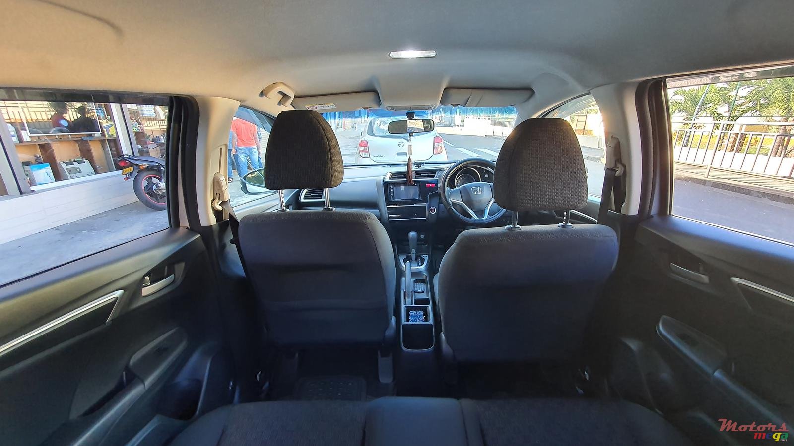 2016' Honda Fit photo #1