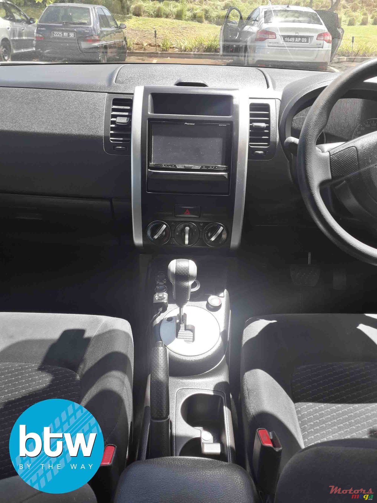 2013' Nissan X-Trail photo #5