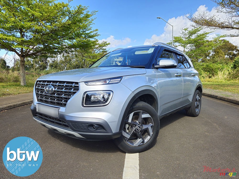 2019' Hyundai Venue photo #2