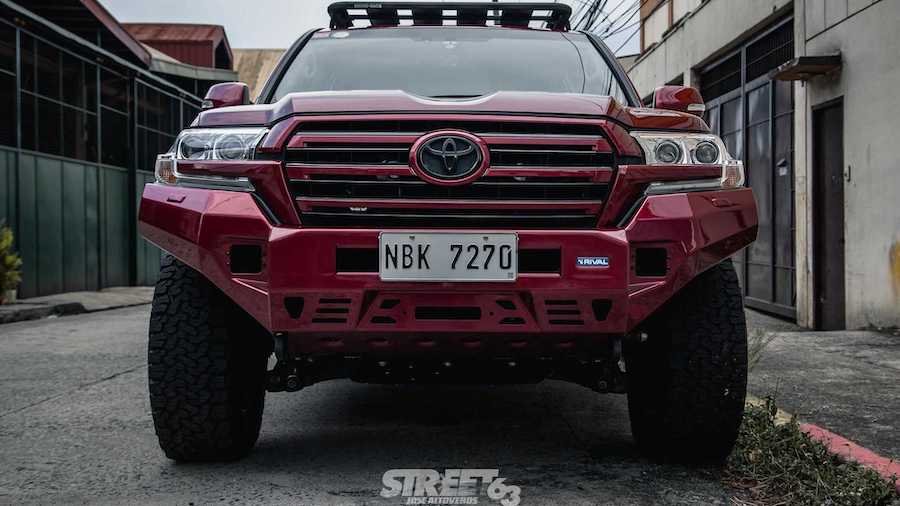 Custom Toyota Land Cruiser Is Set To Conquer Urban Jungles And More