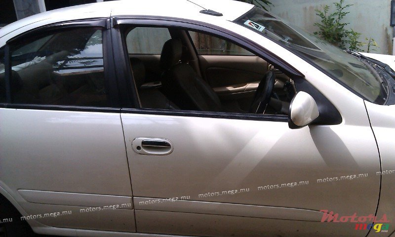 2005' Nissan Executive Saloon VIP photo #2