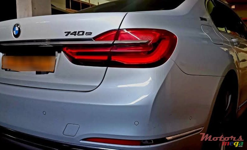 2018' BMW photo #2
