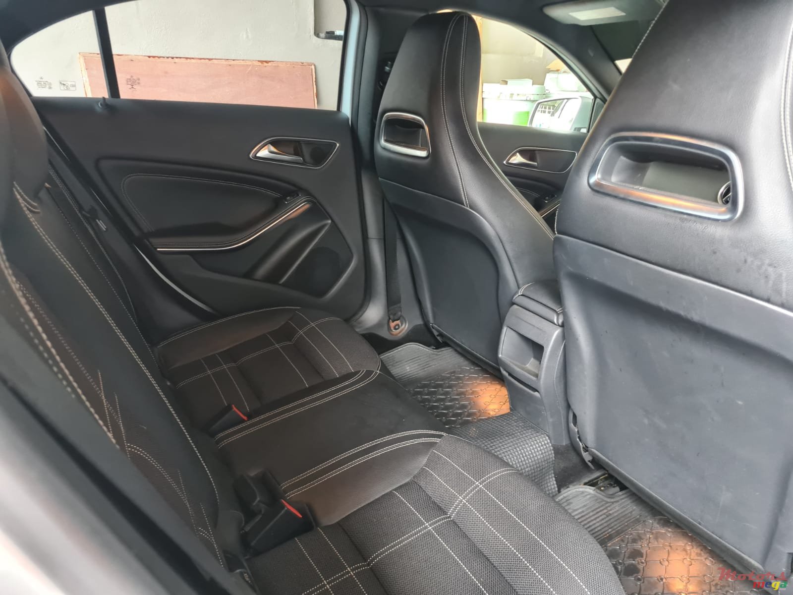 2013' Mercedes-Benz A 180 photo #5