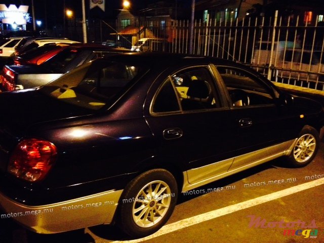 2004' Nissan photo #2