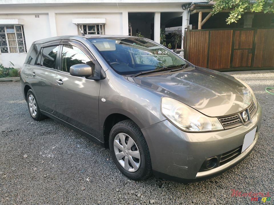 2012' Nissan Wingroad photo #2