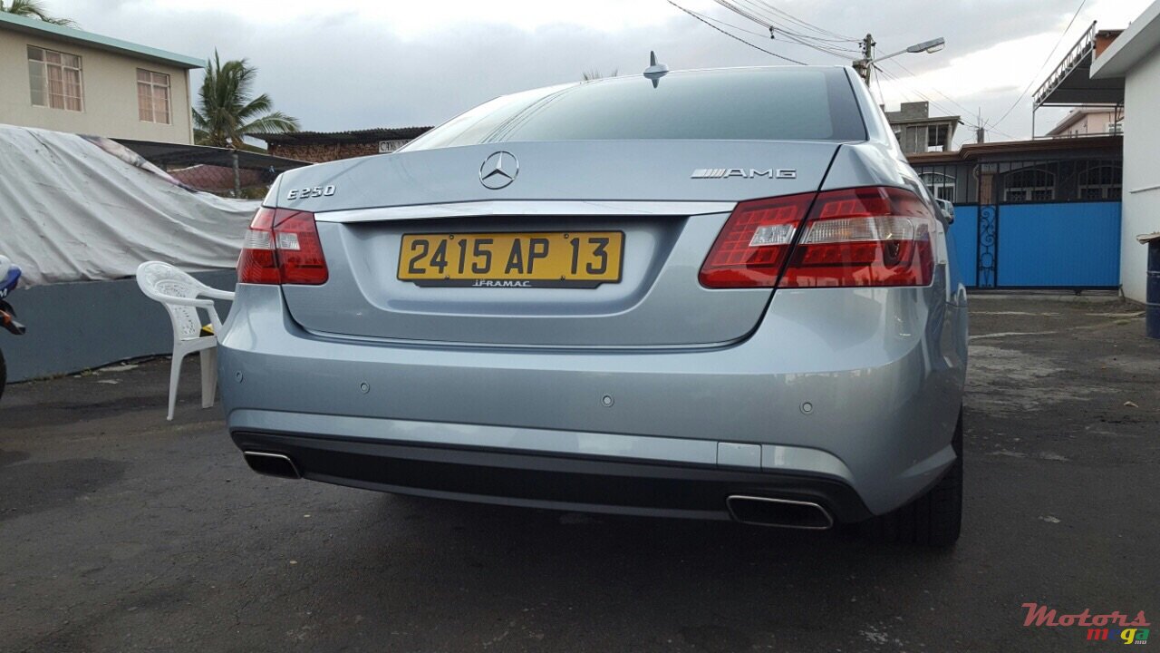 2013' Mercedes-Benz E-Class photo #3