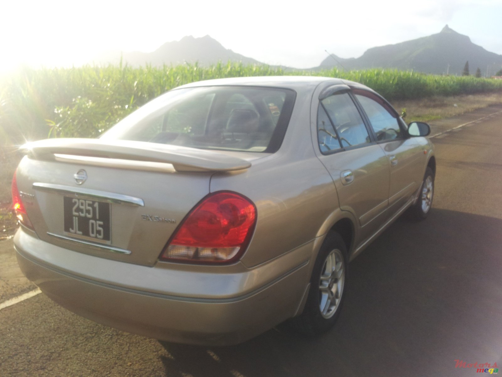 2005' Nissan Sunny N17 photo #1