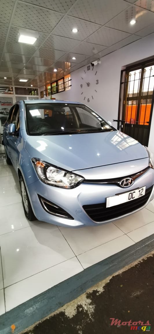2012' Hyundai i20 photo #1