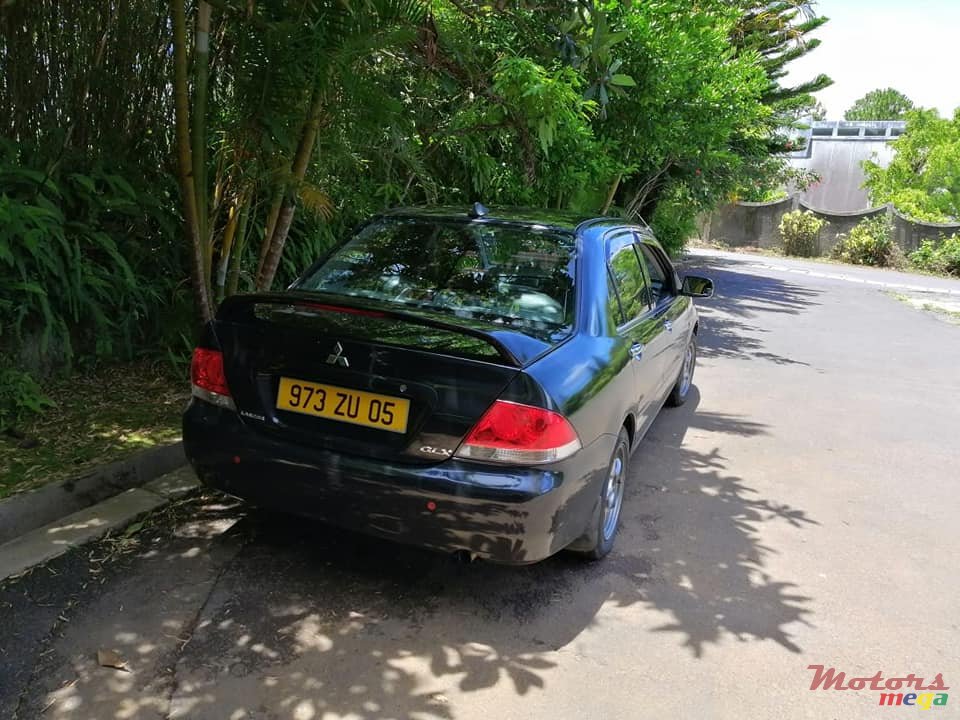 2005' Mitsubishi Lancer photo #1