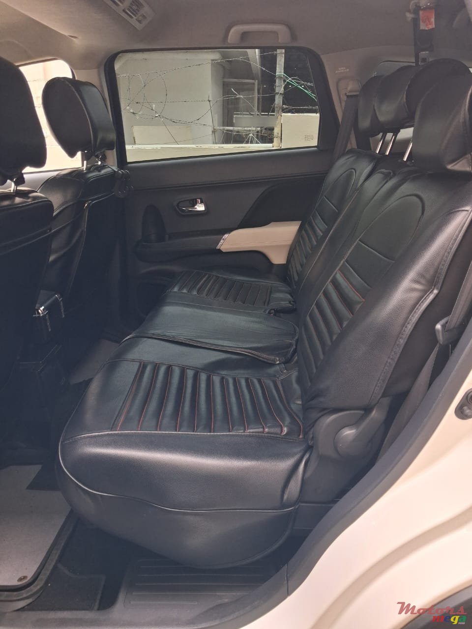 2021' Toyota RAV4 Rush photo #4