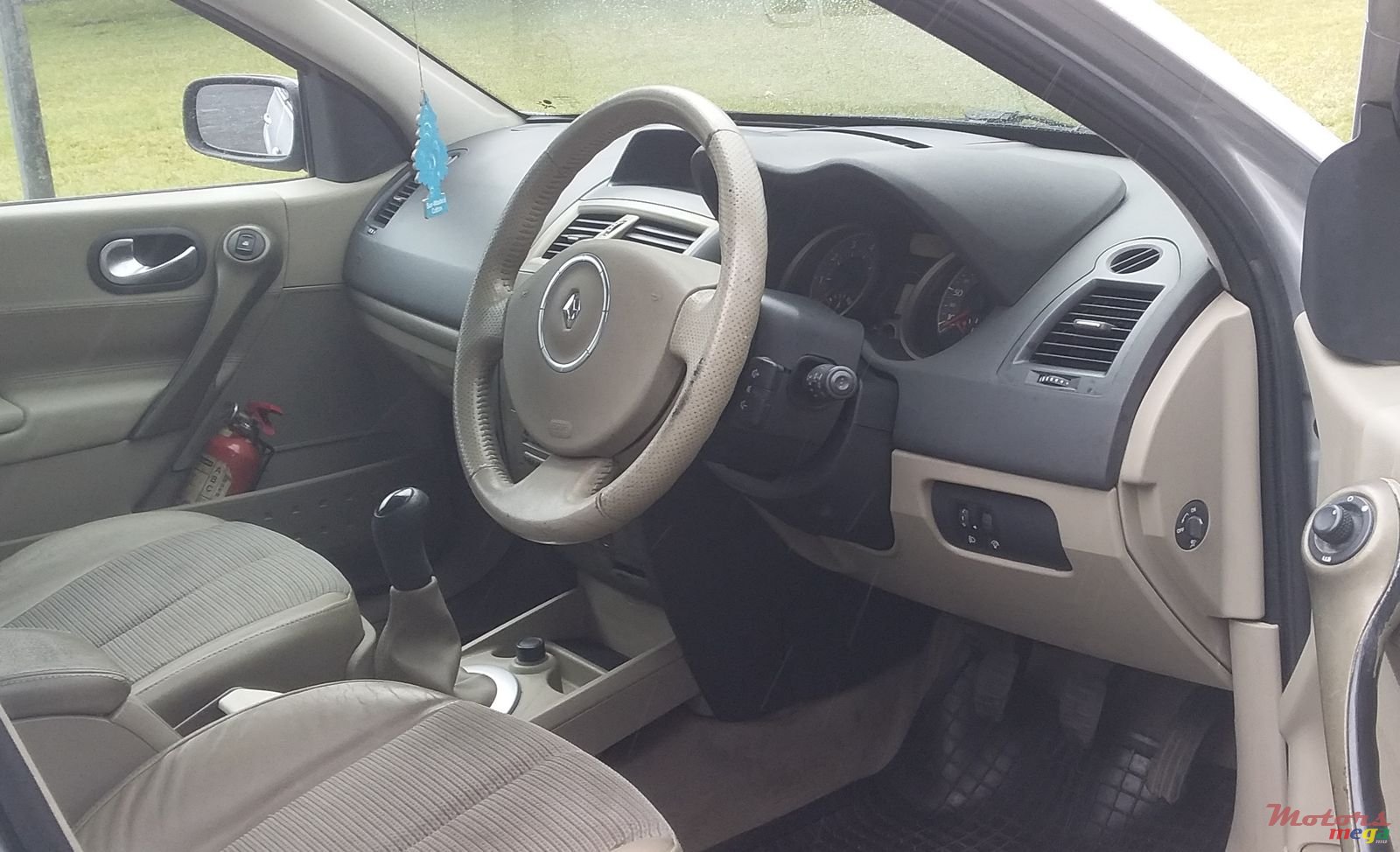 2007' Renault Megane photo #3