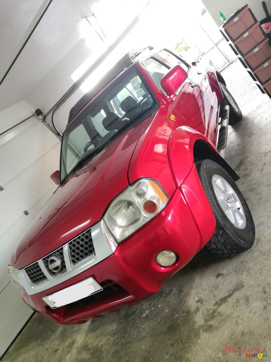 2006' Nissan Hardbody 3.0 turbo photo #1