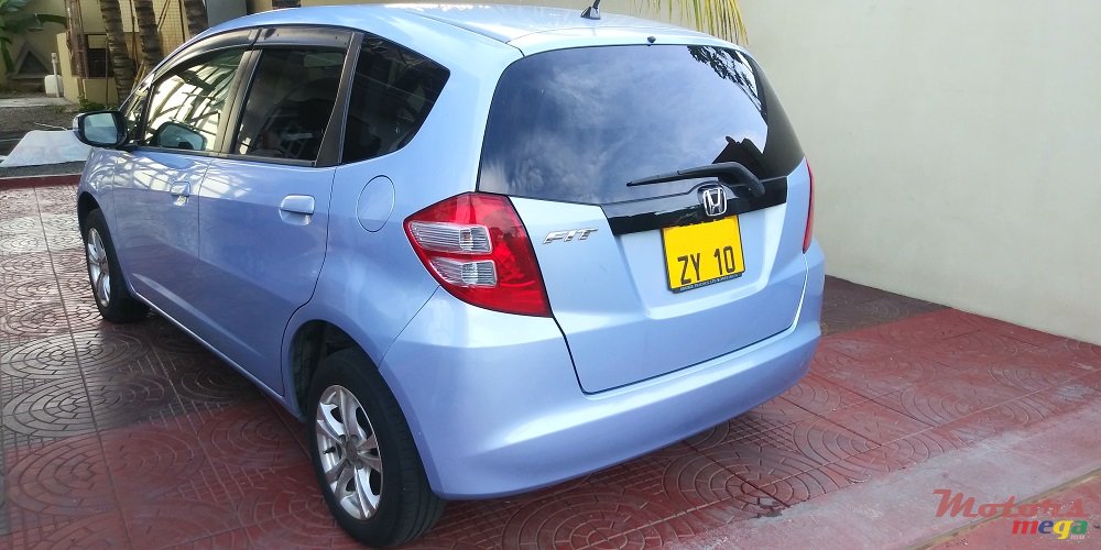 2010' Honda Fit 1.3 photo #3
