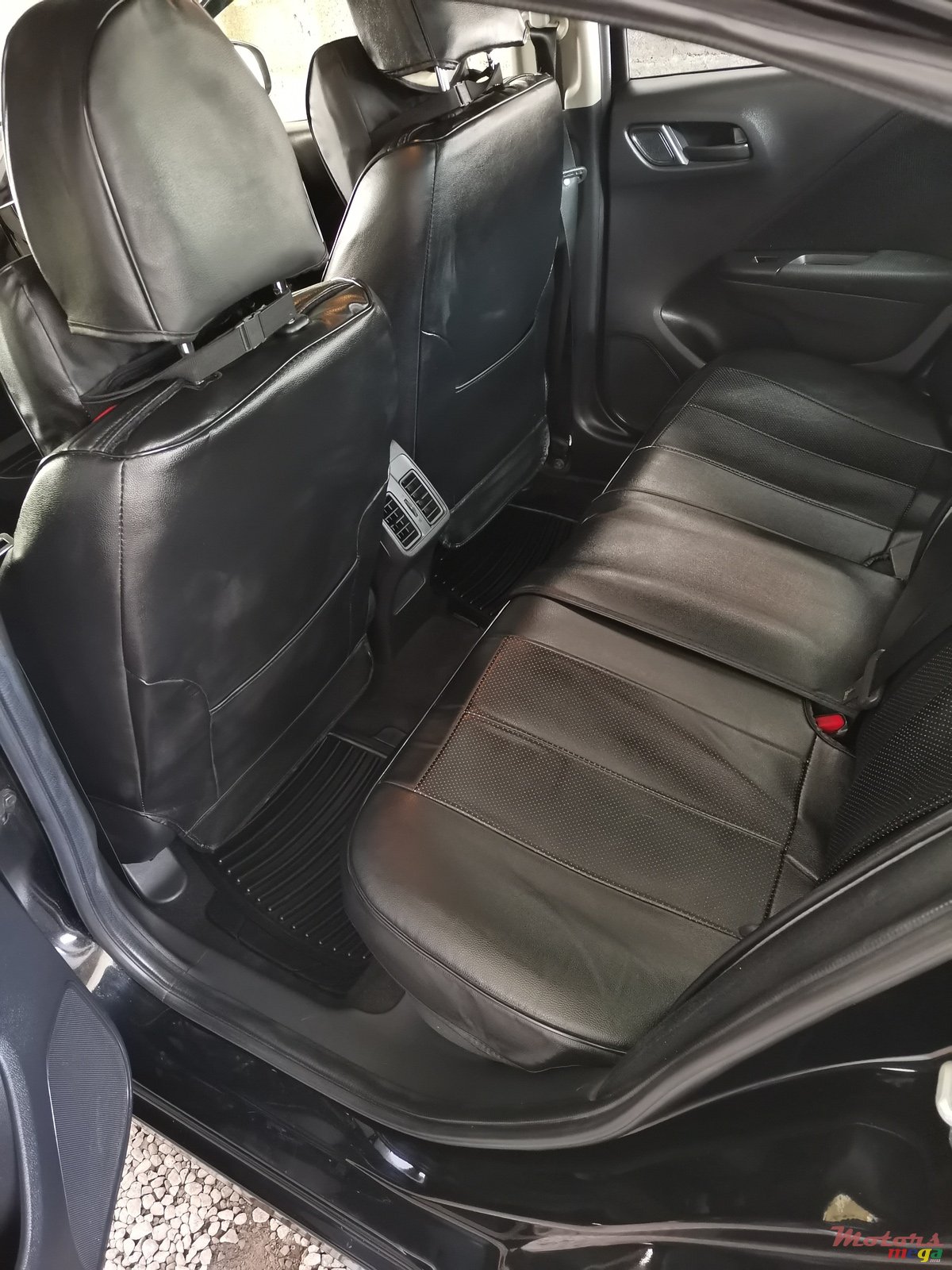 2016' Honda Ballade photo #2