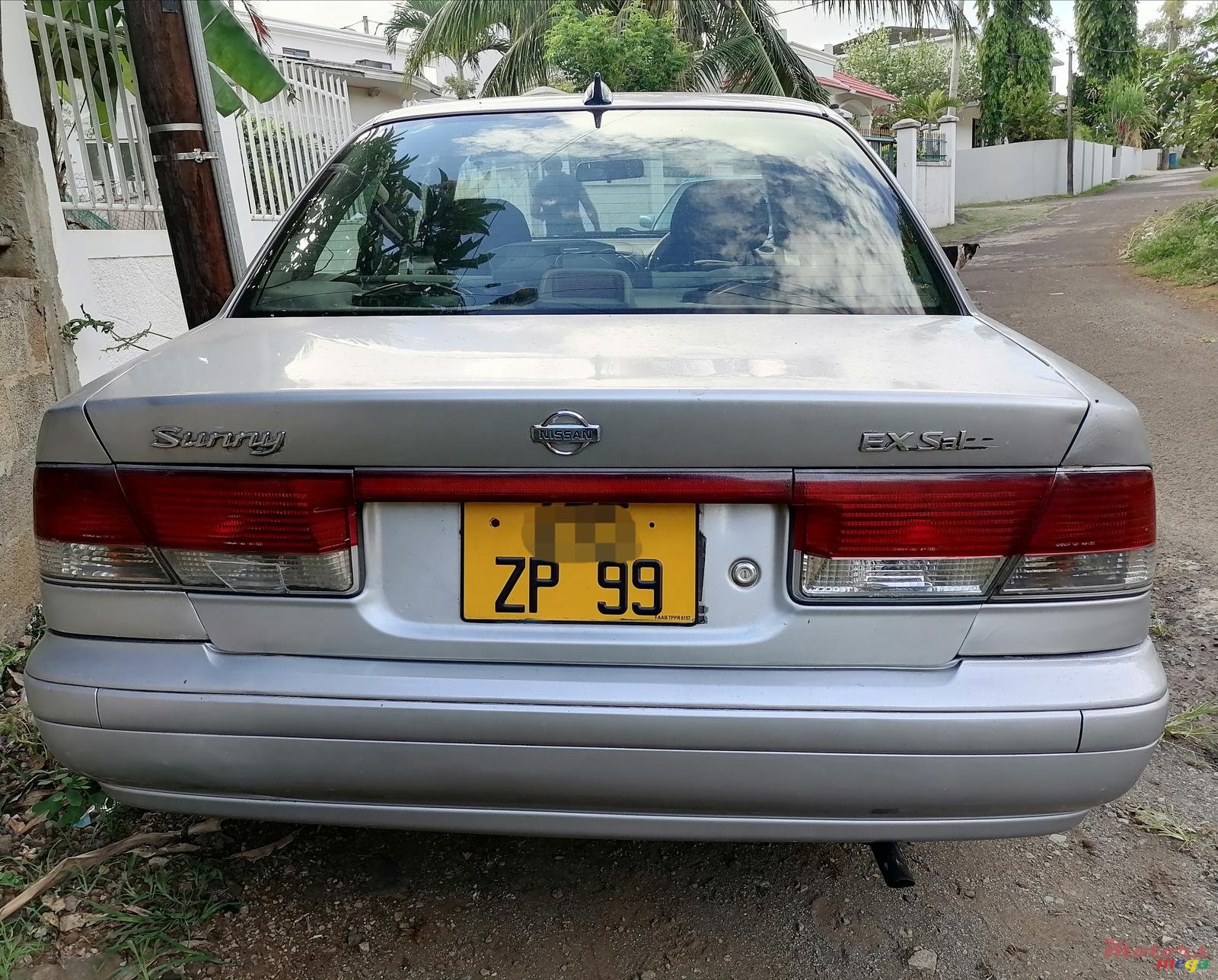 1999' Nissan photo #4