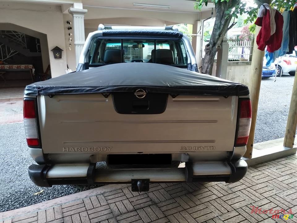 2005' Nissan Hardbody Predator photo #4