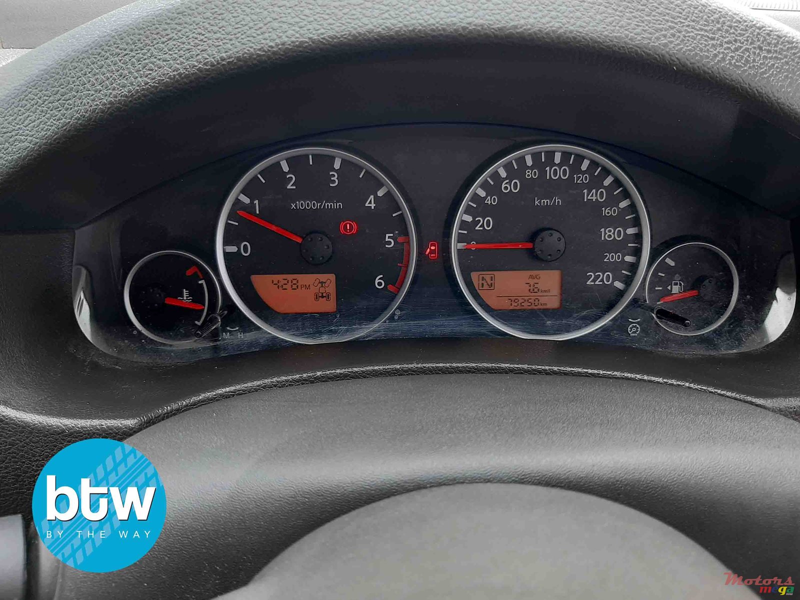 2017' Nissan Navara photo #7