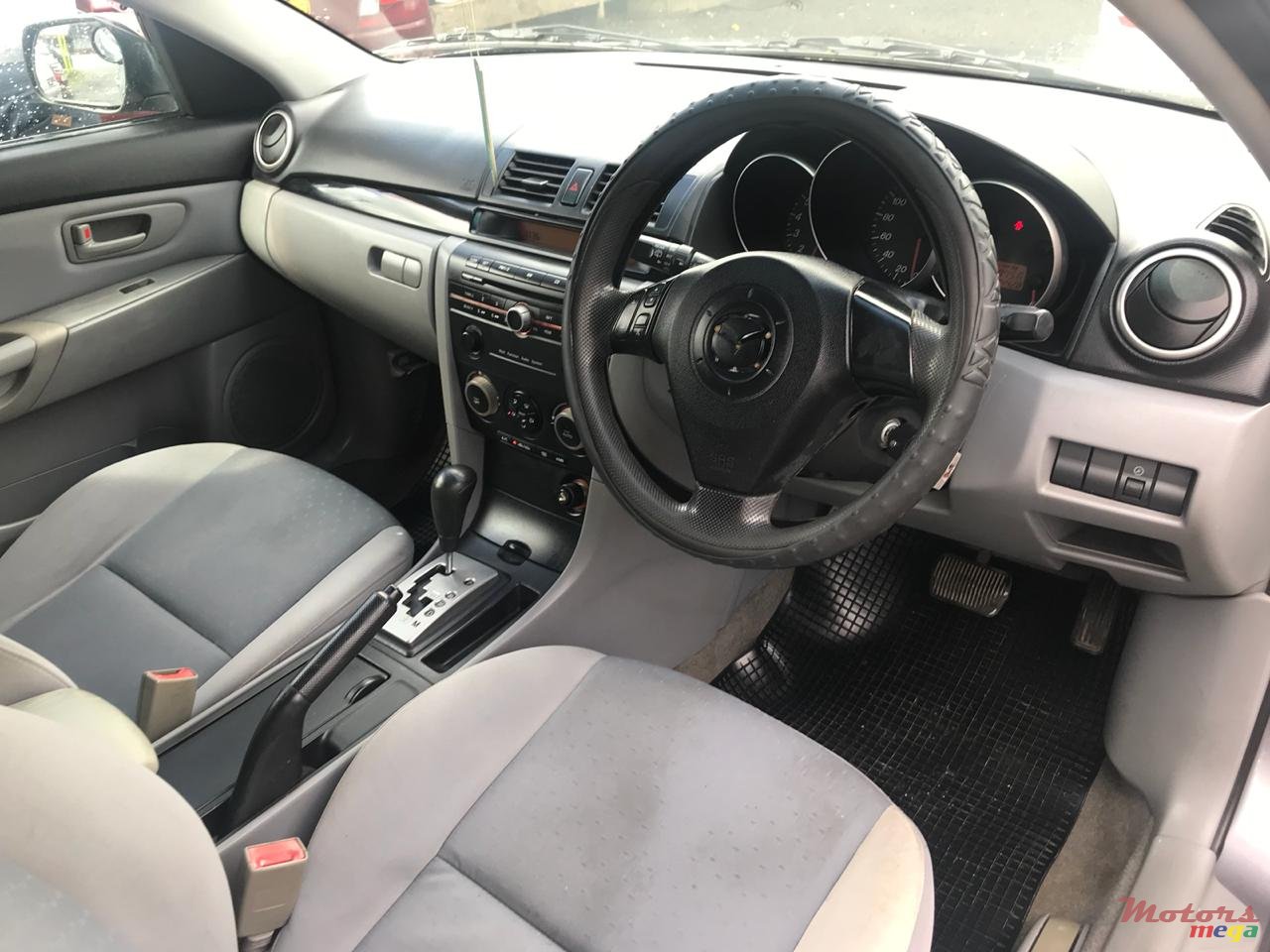 2005' Mazda 3 photo #5