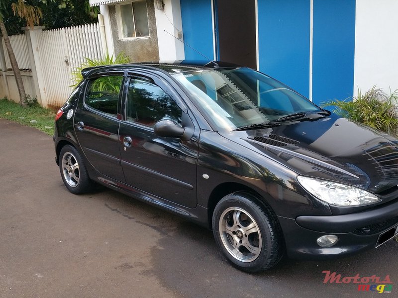 2004' Peugeot 206 Xline photo #4