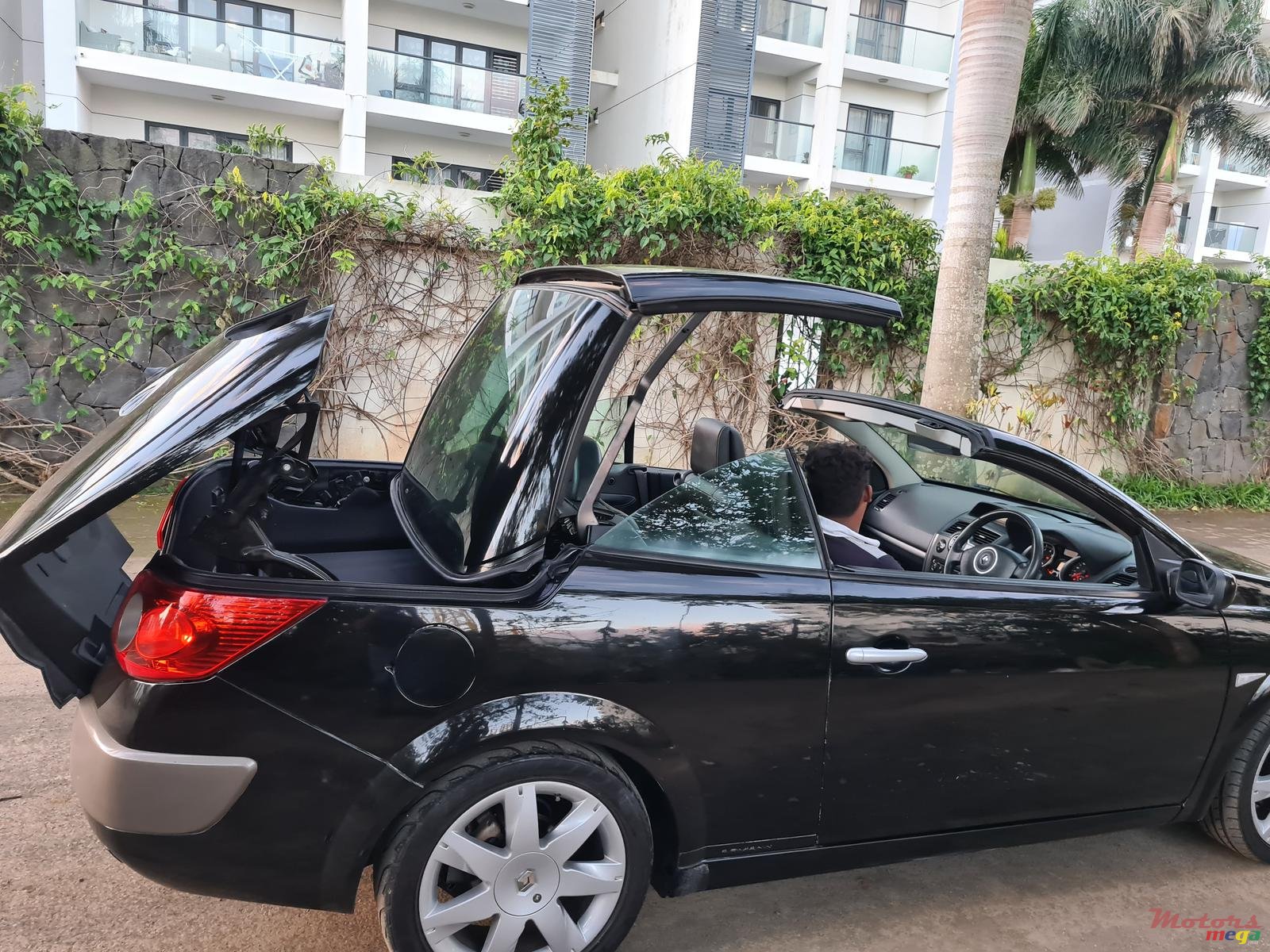 2009' Renault Megane Decapotable cabriolet photo #7