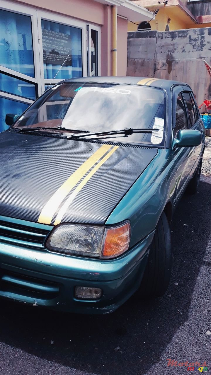 1994' Toyota Starlet photo #2