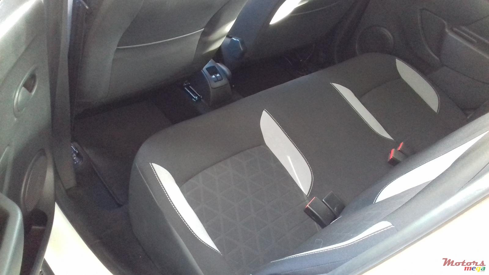 2015' Renault Sandero StepWay photo #5