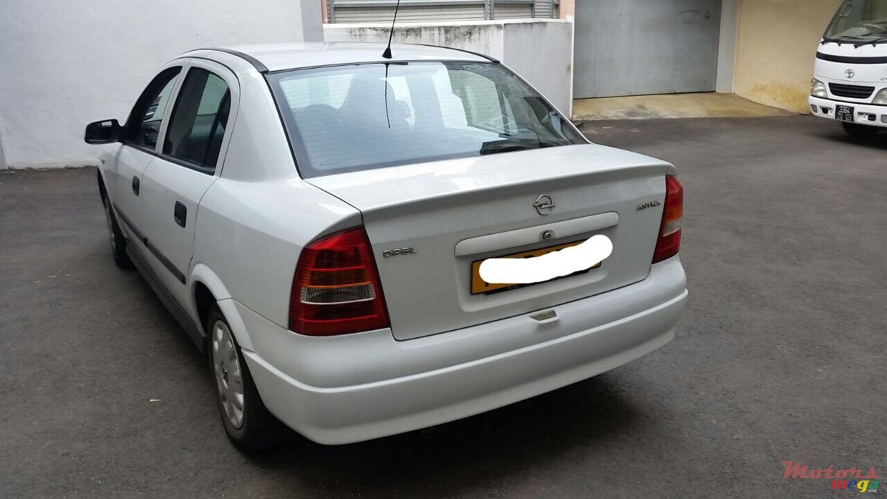 2002' Opel Astra photo #3