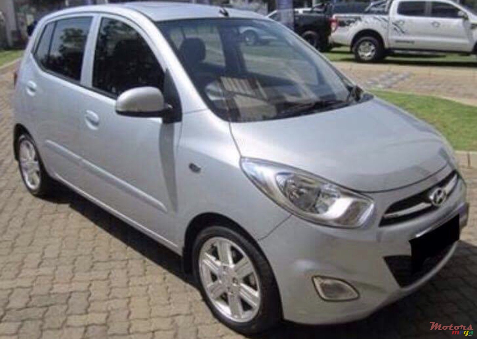 2011' Hyundai i10 photo #1