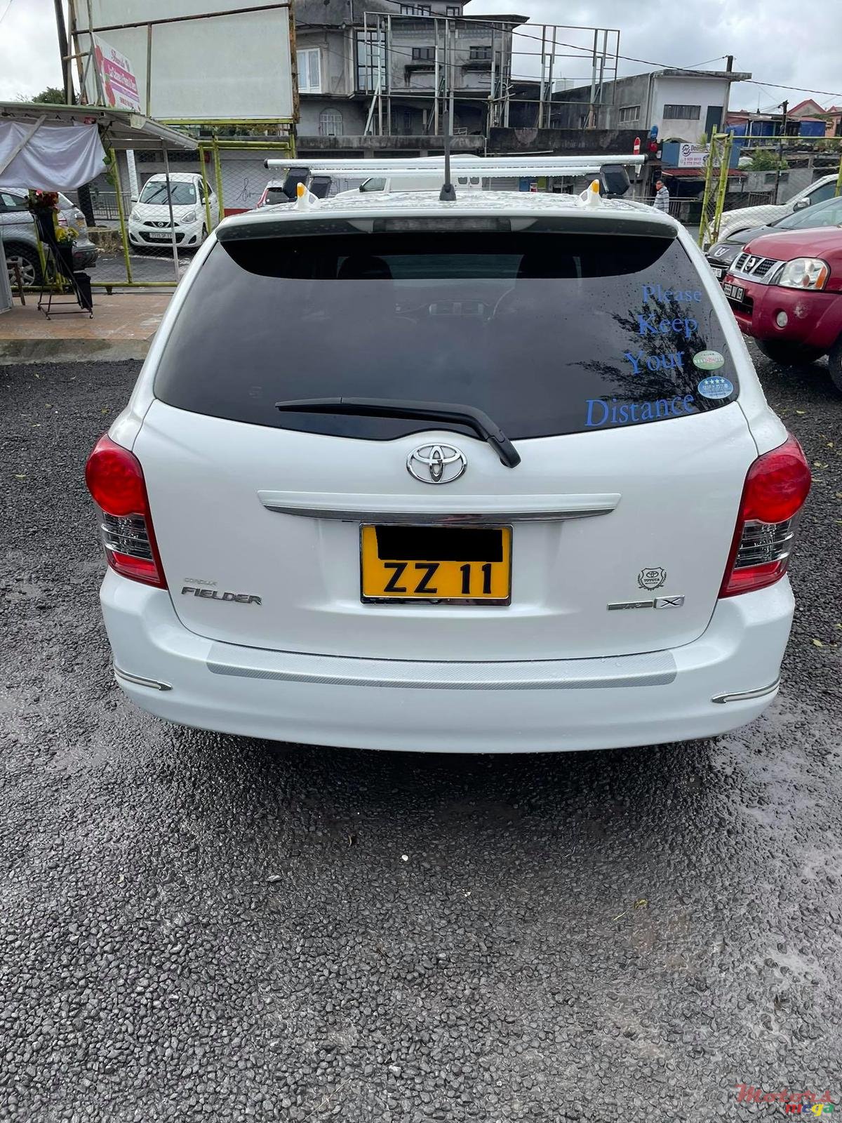 2011' Toyota Fielder photo #2