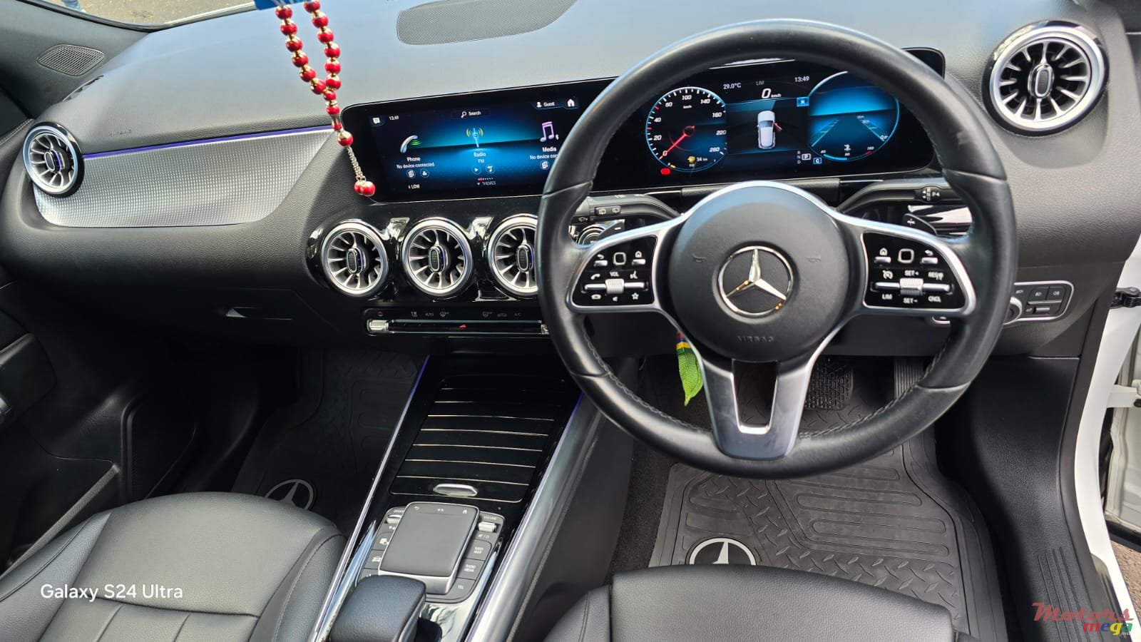 2022' Mercedes-Benz GLA 180 photo #7