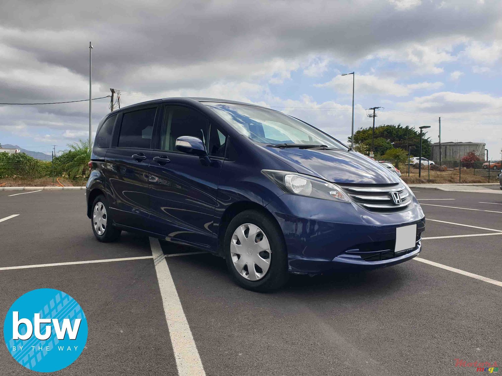 2011' Honda photo #1