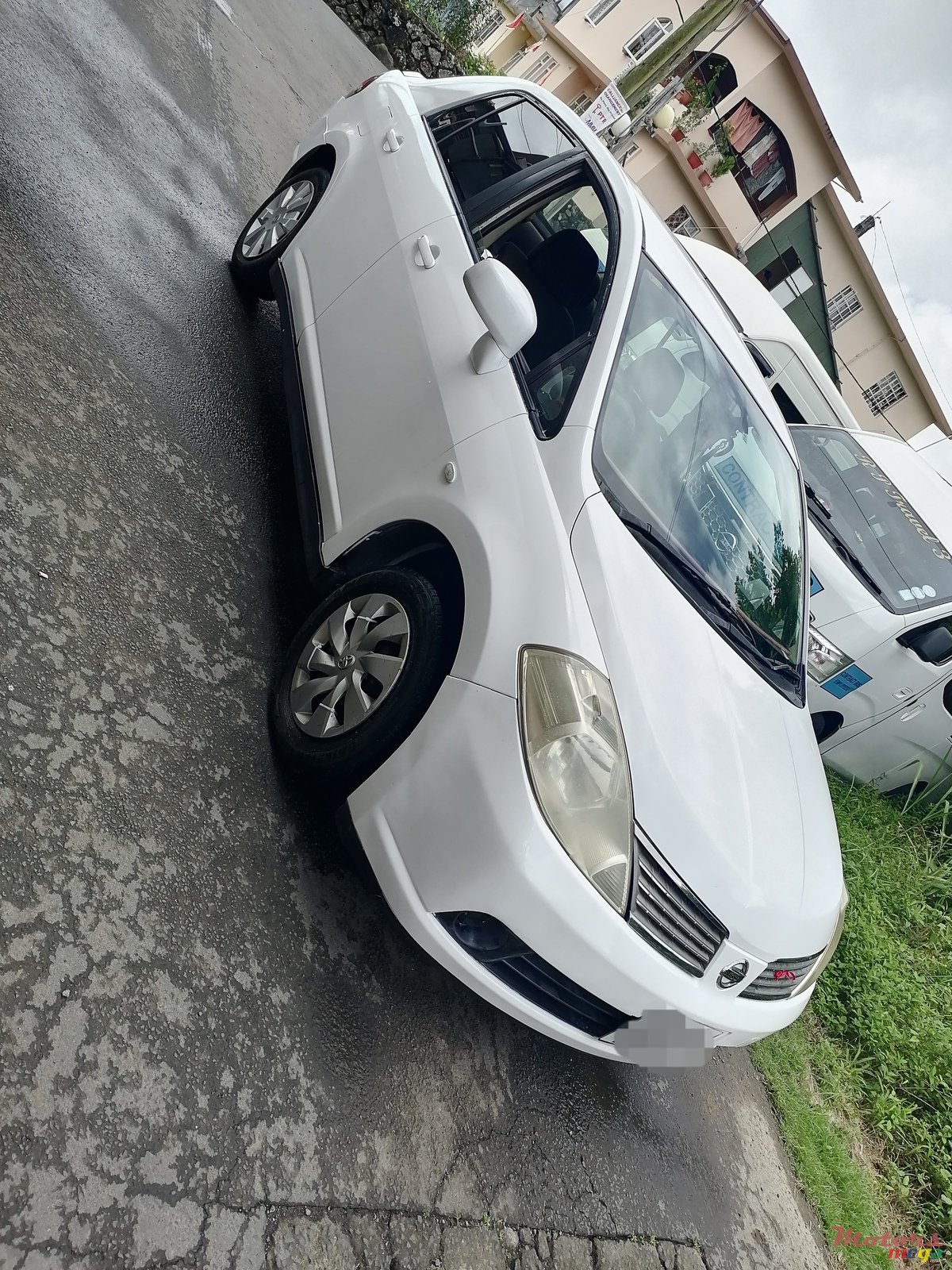 2007' Nissan Tiida photo #3