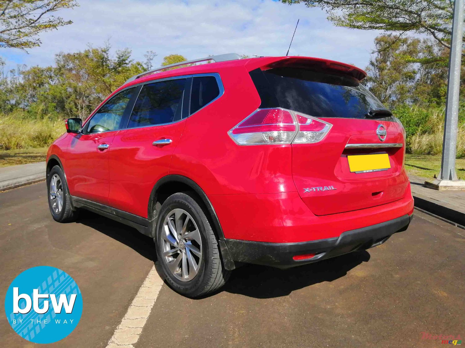 2015' Nissan X-Trail photo #3