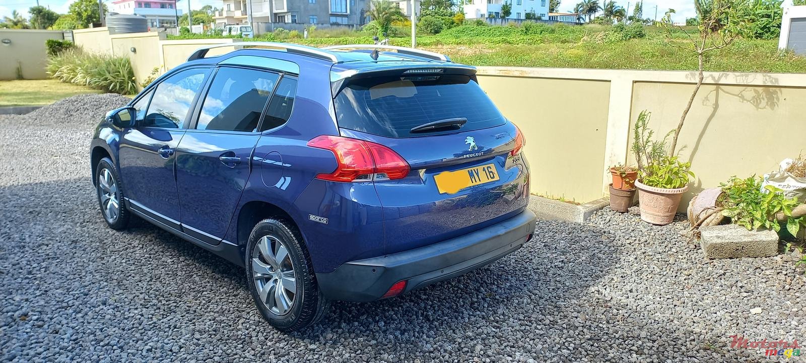 2016' Peugeot 2008 photo #5