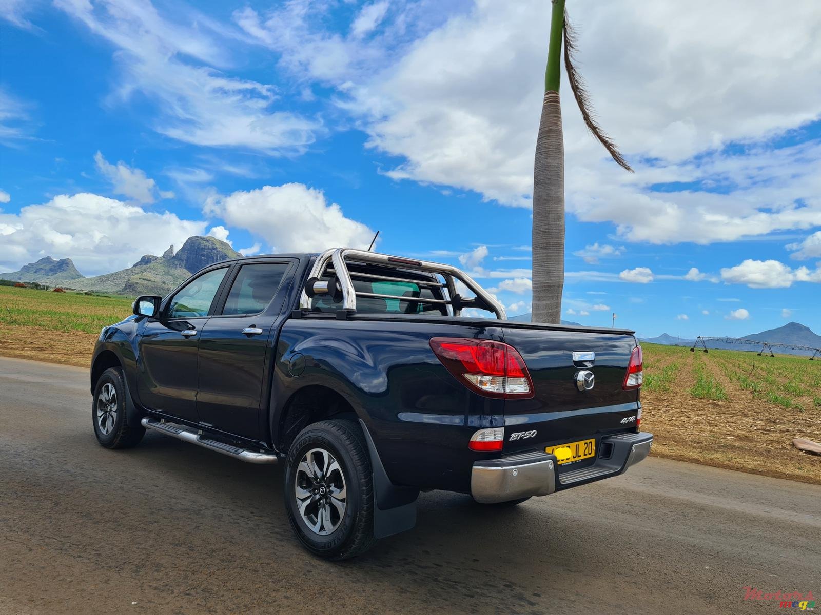 2020' Mazda BT-50 3.2L automatic photo #2