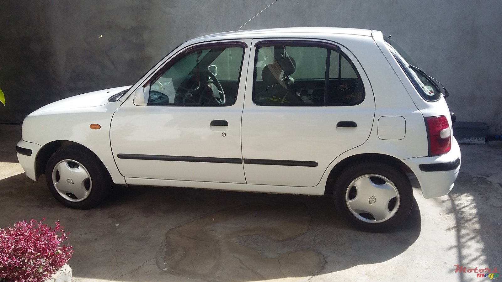 1998' Nissan photo #3