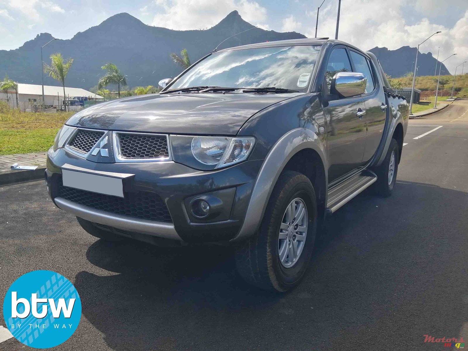 2014' Mitsubishi L 200 Sportero photo #2