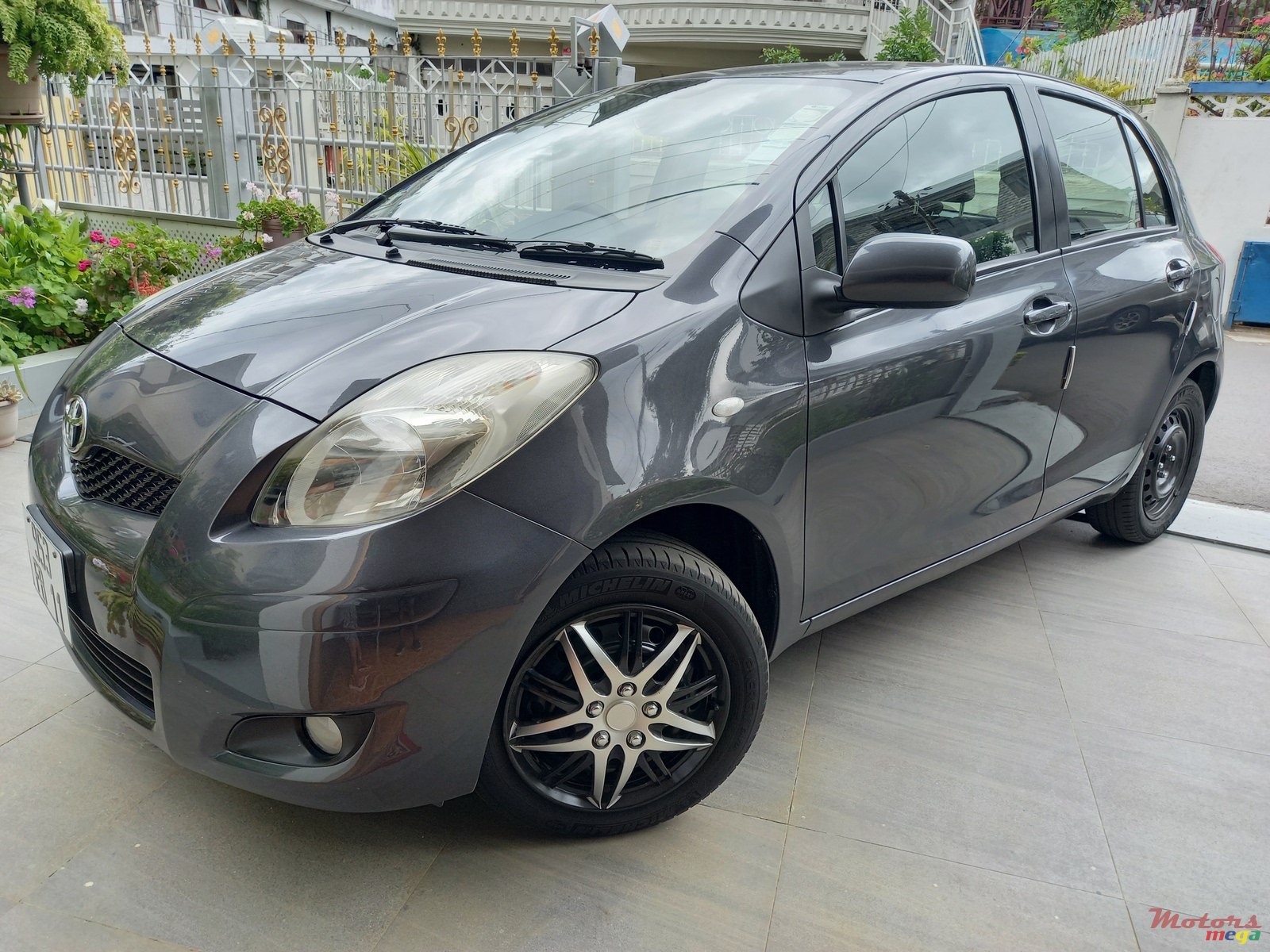 2011' Toyota Yaris MANUAL 1300CC for sale. Port Louis, Mauritius