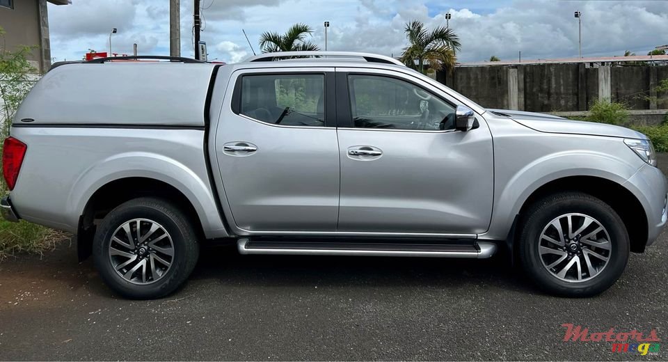 2021' Nissan Navara NP300 photo #3