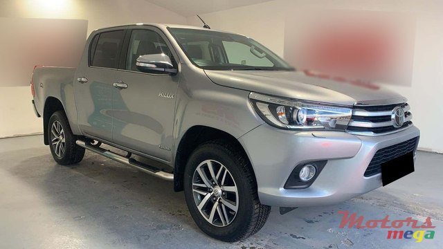 2018' Toyota Hilux photo #1